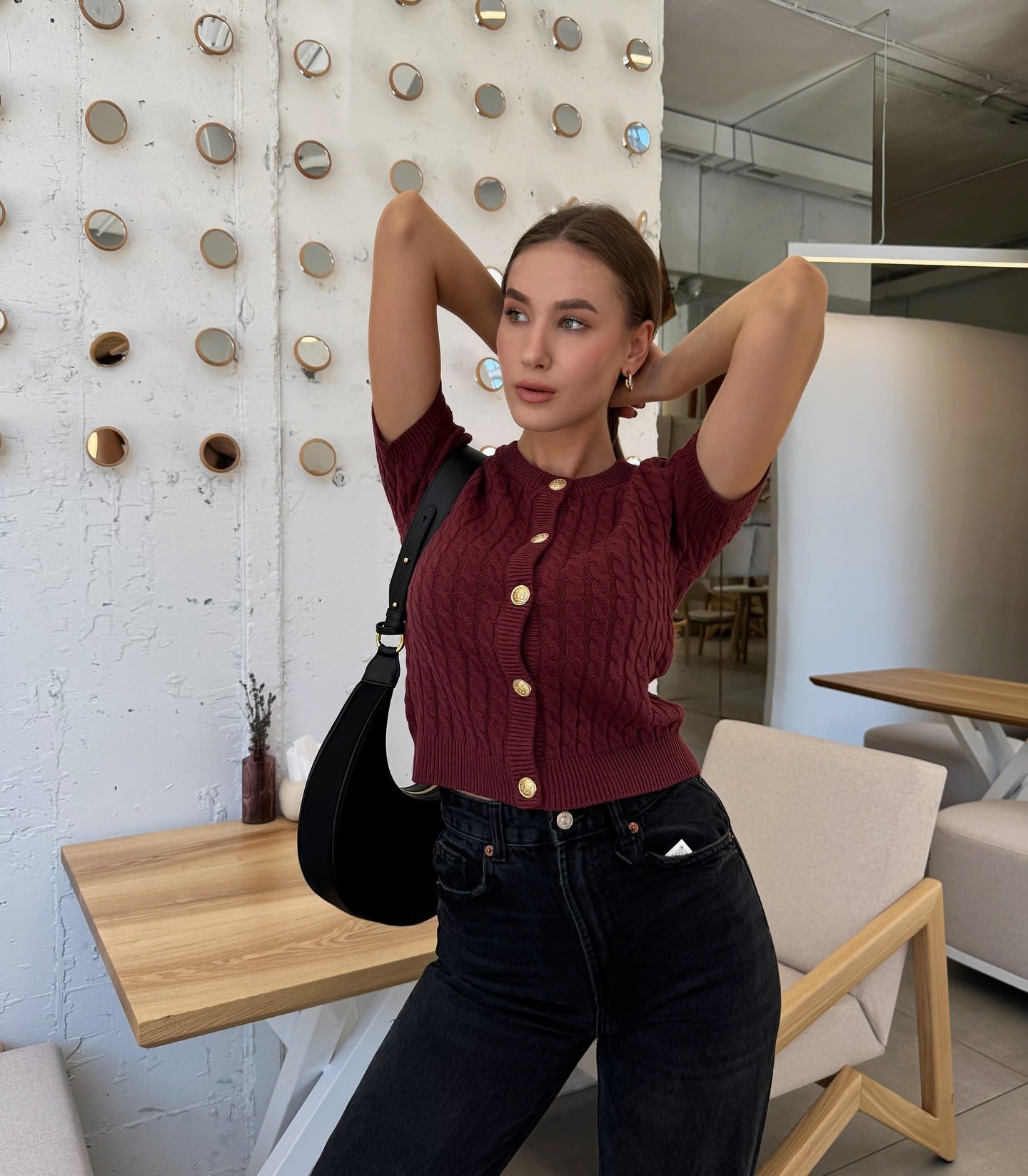Slim-fit Crewneck Short-sleeved Cardigan