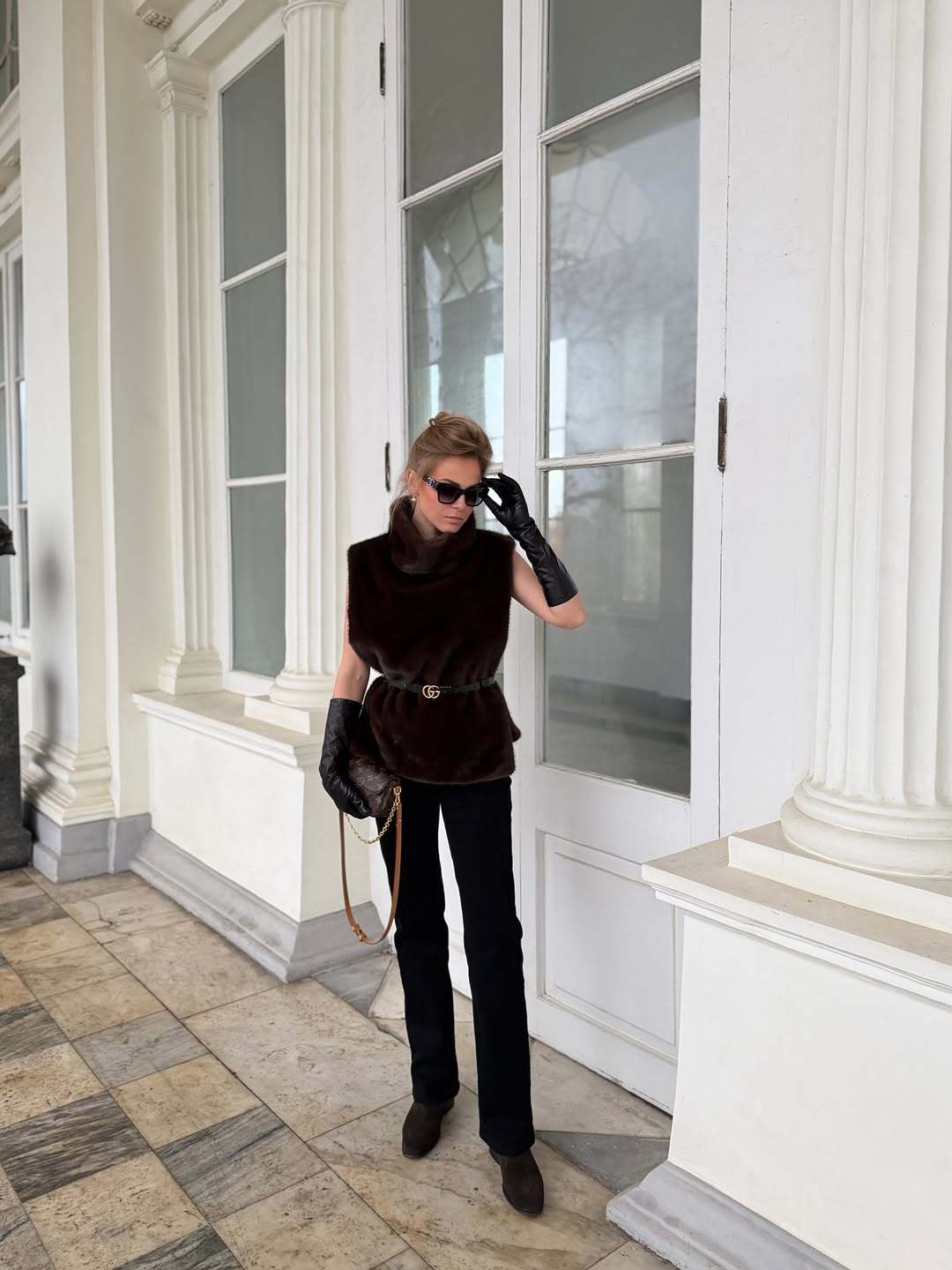 High-Neck Fur Vest High-Neck Sleeveless Vest