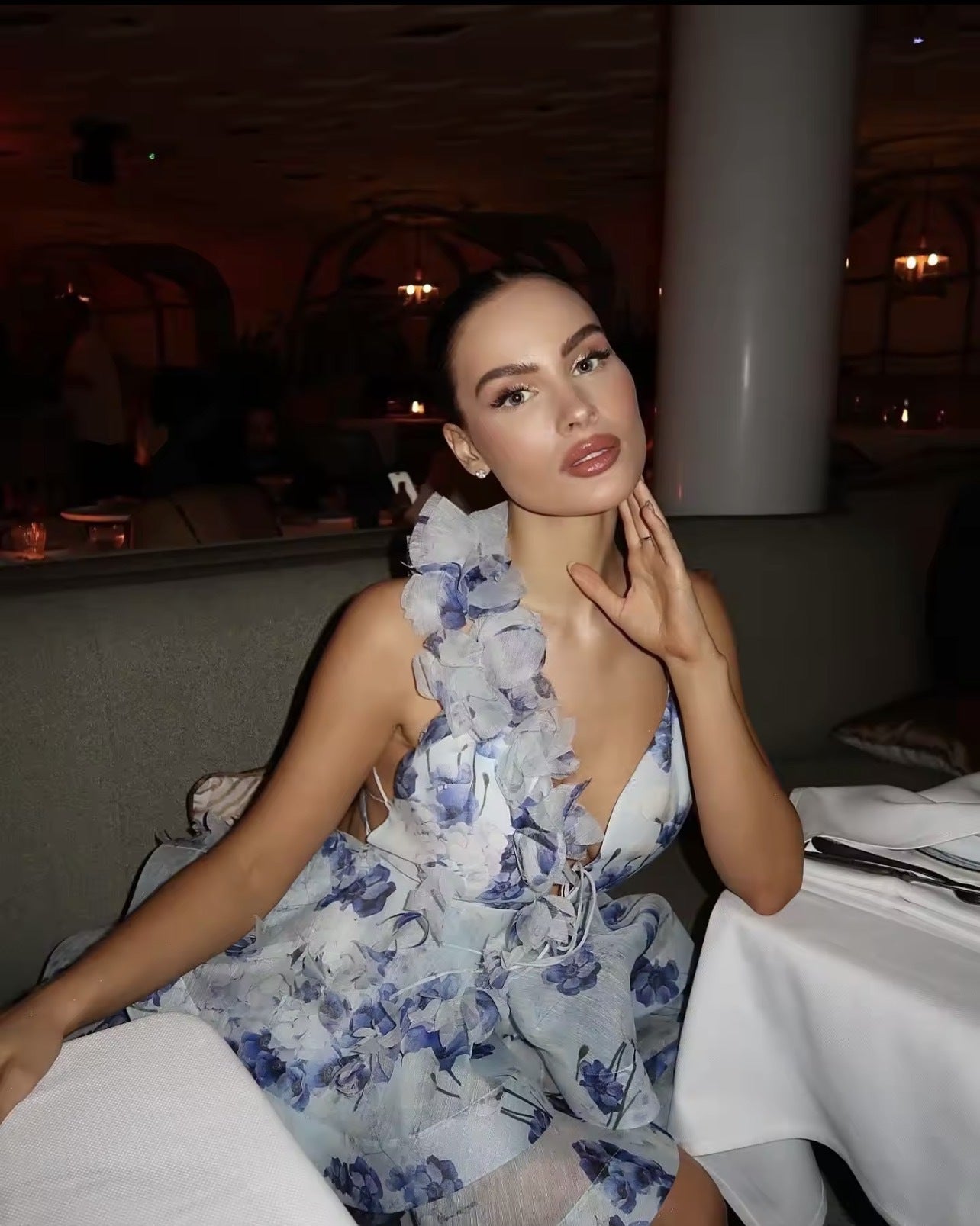 V-neck Flower Bud Skirt Dress